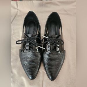 Michael Kors lace up leaher shoes